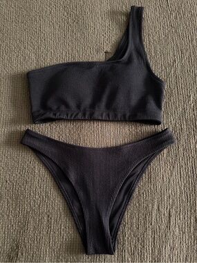 Old Navy/ H&M One-Shoulder Black Bikini Set